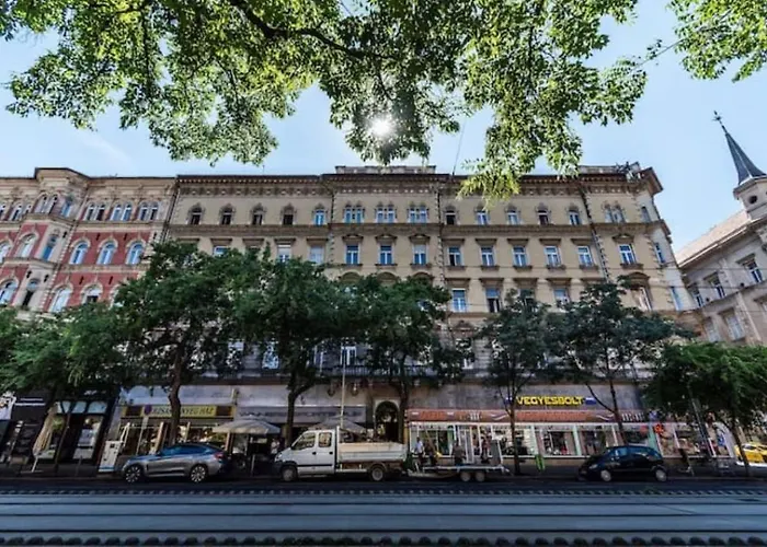 Very Stylish And Ac Budapest