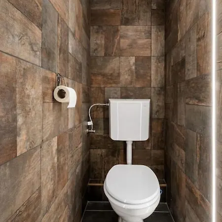 Very Stylish And Ac Budapeszt