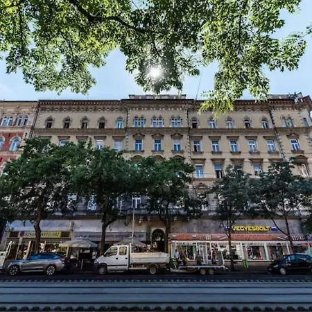 Very Stylish And Ac Budapeszt